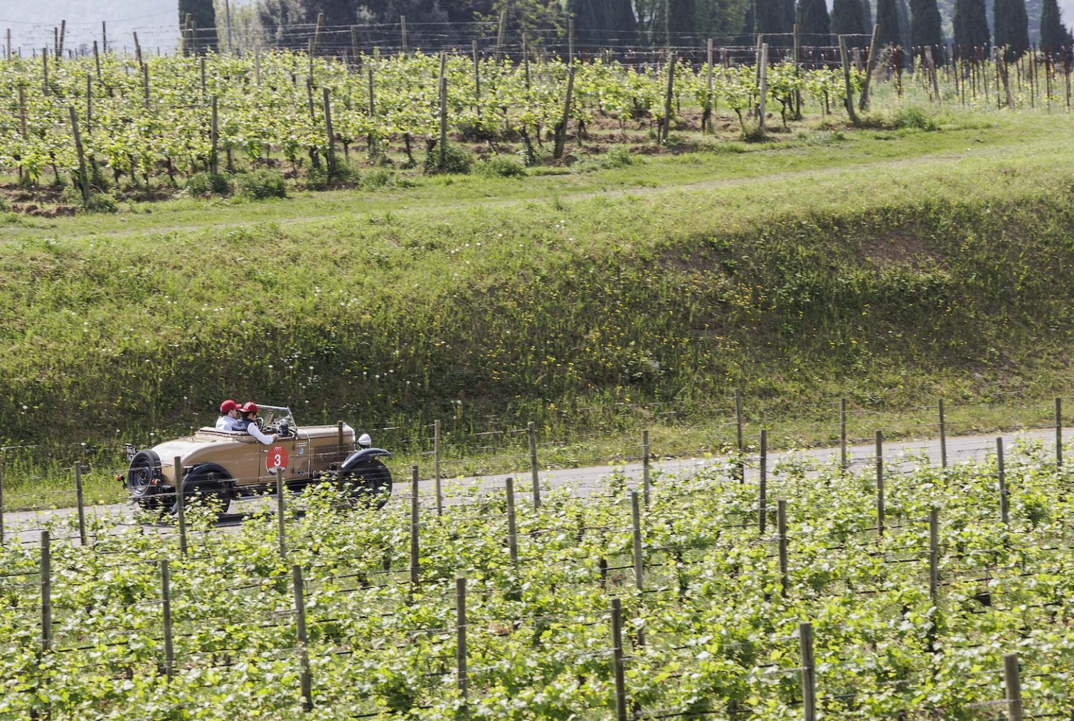 Nicola Barcella e Simone Rossoni vincono la 19&ordf; edizione su Fiat 508 C del 1938